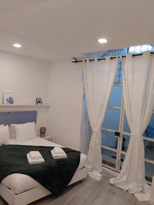 Alfama'S Hidden Terrace Gem Apartman Lisboa Kültér fotó